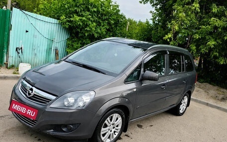 Opel Zafira B, 2012 год, 700 000 рублей, 3 фотография