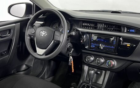 Toyota Corolla, 2015 год, 1 290 000 рублей, 13 фотография