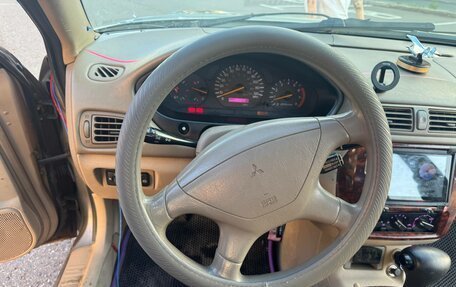 Mitsubishi Galant VIII, 2001 год, 250 000 рублей, 9 фотография