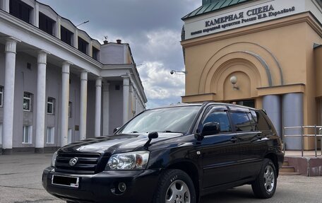 Toyota Kluger I, 2005 год, 1 250 000 рублей, 2 фотография