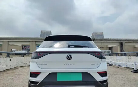 Volkswagen T-Roc I, 2025 год, 2 000 000 рублей, 5 фотография