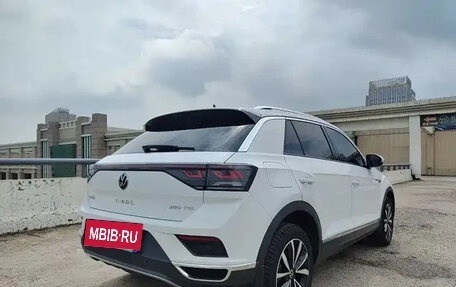 Volkswagen T-Roc I, 2025 год, 2 000 000 рублей, 4 фотография