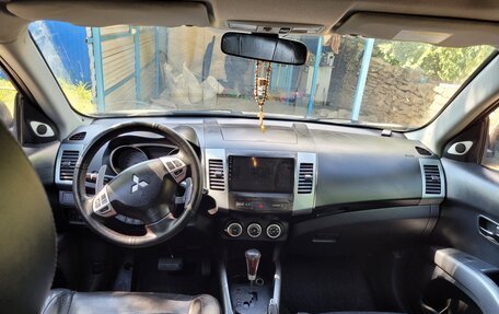 Mitsubishi Outlander III рестайлинг 3, 2007 год, 1 200 000 рублей, 6 фотография