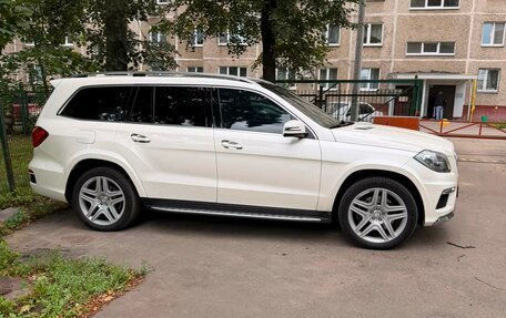 Mercedes-Benz GL-Класс, 2015 год, 4 680 000 рублей, 10 фотография