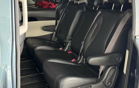 KIA Carnival, 2022 год, 2 890 000 рублей, 16 фотография