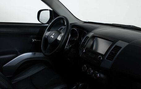 Mitsubishi Outlander III рестайлинг 3, 2012 год, 1 205 000 рублей, 9 фотография