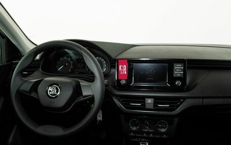 Skoda Rapid II, 2021 год, 1 648 000 рублей, 13 фотография