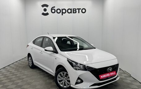 Hyundai Solaris II рестайлинг, 2021 год, 1 570 000 рублей, 2 фотография