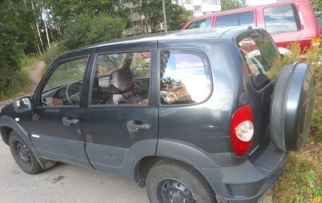 Chevrolet Niva I рестайлинг, 2012 год, 400 000 рублей, 3 фотография