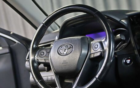 Toyota Camry, 2021 год, 2 749 000 рублей, 9 фотография