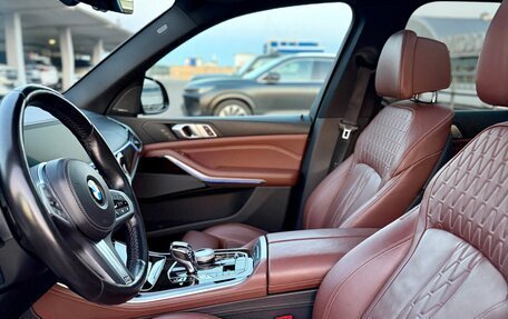 BMW X5, 2018 год, 6 900 000 рублей, 3 фотография