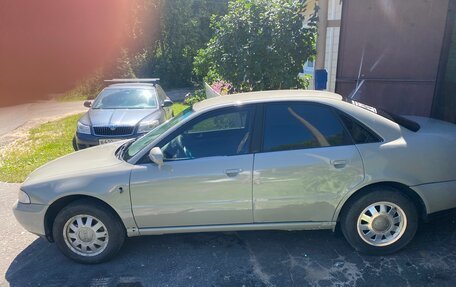 Audi A4, 1998 год, 300 000 рублей, 2 фотография
