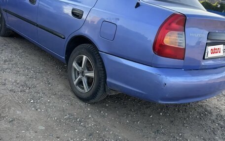 Hyundai Accent II, 2004 год, 250 000 рублей, 2 фотография