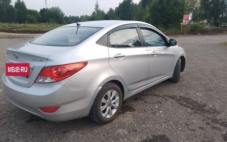 Hyundai Solaris II рестайлинг, 2011 год, 730 000 рублей, 5 фотография