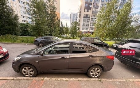 Hyundai Solaris II рестайлинг, 2011 год, 530 000 рублей, 3 фотография