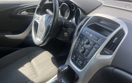 Opel Astra J, 2011 год, 850 000 рублей, 4 фотография