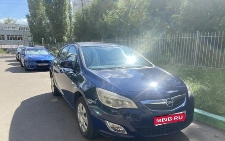 Opel Astra J, 2011 год, 850 000 рублей, 7 фотография