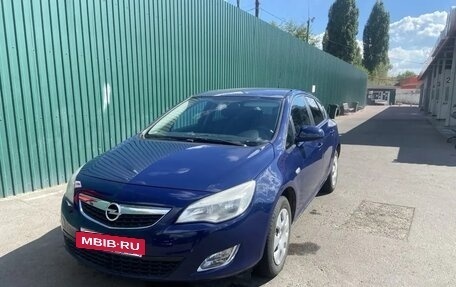 Opel Astra J, 2011 год, 850 000 рублей, 5 фотография