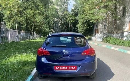 Opel Astra J, 2011 год, 850 000 рублей, 9 фотография