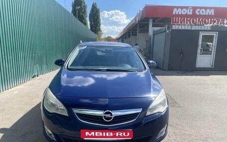 Opel Astra J, 2011 год, 850 000 рублей, 10 фотография