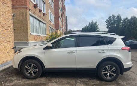 Toyota RAV4, 2018 год, 2 450 000 рублей, 2 фотография