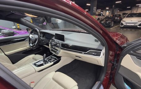 BMW 7 серия, 2016 год, 5 000 000 рублей, 14 фотография