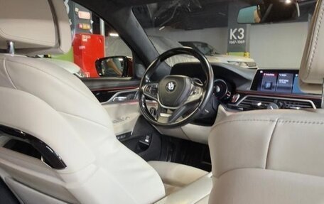 BMW 7 серия, 2016 год, 5 000 000 рублей, 18 фотография