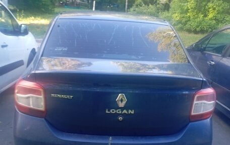 Renault Logan II, 2014 год, 400 000 рублей, 2 фотография