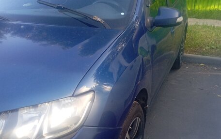 Renault Logan II, 2014 год, 400 000 рублей, 3 фотография
