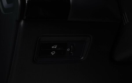 Land Rover Range Rover IV рестайлинг, 2013 год, 2 993 031 рублей, 31 фотография