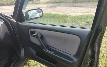Nissan Primera II рестайлинг, 1997 год, 100 000 рублей, 13 фотография