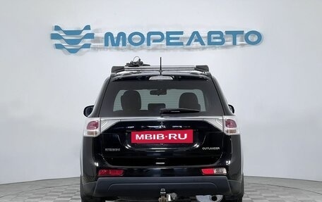 Mitsubishi Outlander III рестайлинг 3, 2014 год, 1 290 000 рублей, 6 фотография