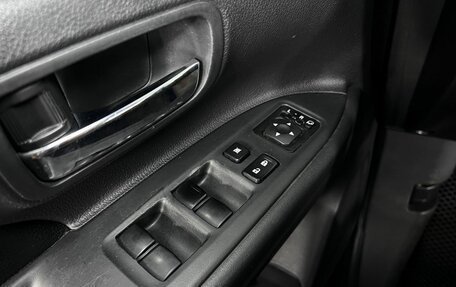Mitsubishi Outlander III рестайлинг 3, 2014 год, 1 290 000 рублей, 16 фотография