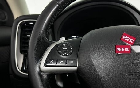Mitsubishi Outlander III рестайлинг 3, 2014 год, 1 290 000 рублей, 17 фотография