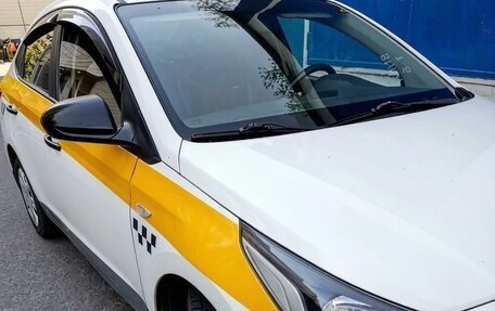 Hyundai Solaris II рестайлинг, 2017 год, 650 000 рублей, 4 фотография