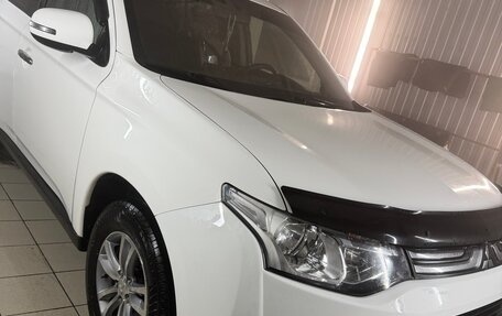 Mitsubishi Outlander III рестайлинг 3, 2014 год, 1 700 000 рублей, 1 фотография