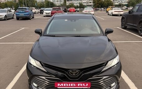 Toyota Camry, 2019 год, 3 000 000 рублей, 2 фотография