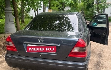 Mercedes-Benz C-Класс, 1996 год, 170 000 рублей, 4 фотография