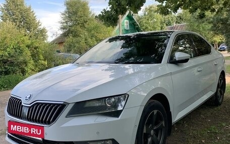 Skoda Superb III рестайлинг, 2015 год, 1 600 000 рублей, 3 фотография