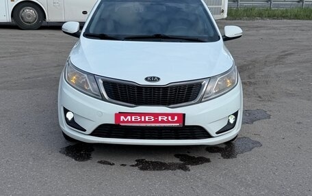 KIA Rio III рестайлинг, 2012 год, 590 000 рублей, 2 фотография