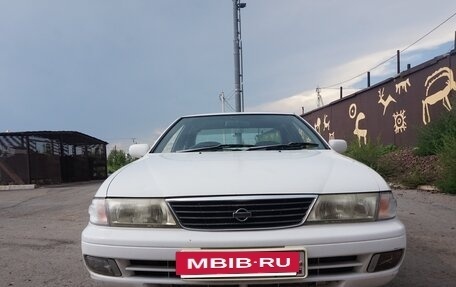 Nissan Sunny B14, 1996 год, 400 000 рублей, 3 фотография