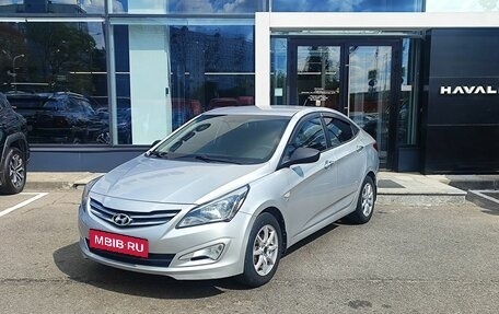 Hyundai Solaris II рестайлинг, 2015 год, 899 000 рублей, 1 фотография