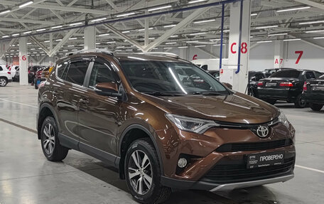 Toyota RAV4, 2017 год, 2 280 000 рублей, 3 фотография