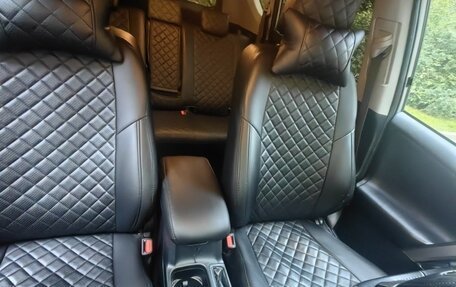 Toyota RAV4, 2018 год, 2 950 000 рублей, 5 фотография