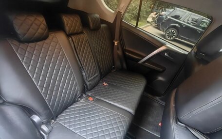 Toyota RAV4, 2018 год, 2 950 000 рублей, 6 фотография