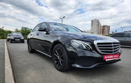 Mercedes-Benz E-Класс, 2018 год, 2 399 000 рублей, 4 фотография
