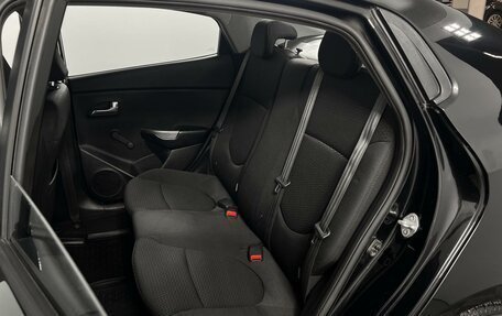 KIA Rio III рестайлинг, 2015 год, 785 200 рублей, 9 фотография