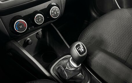 KIA Rio III рестайлинг, 2015 год, 785 200 рублей, 17 фотография