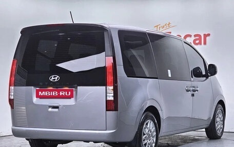 Hyundai Staria, 2025 год, 4 850 111 рублей, 3 фотография