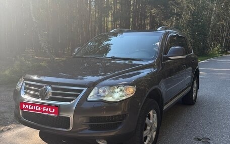 Volkswagen Touareg III, 2009 год, 1 400 000 рублей, 2 фотография